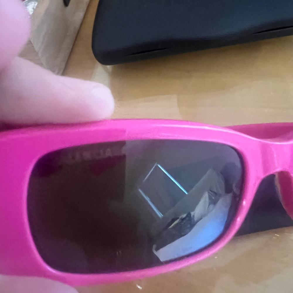 🔥BIG SALE🔥NWT Balenciaga Pink BB Logo Sunglasses - Picture 3 of 6